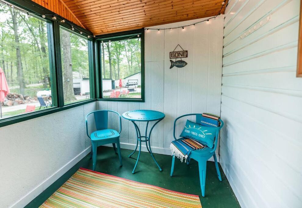 Big Blue Lake Cottages, Llc - Cottage #5 Holton Екстериор снимка