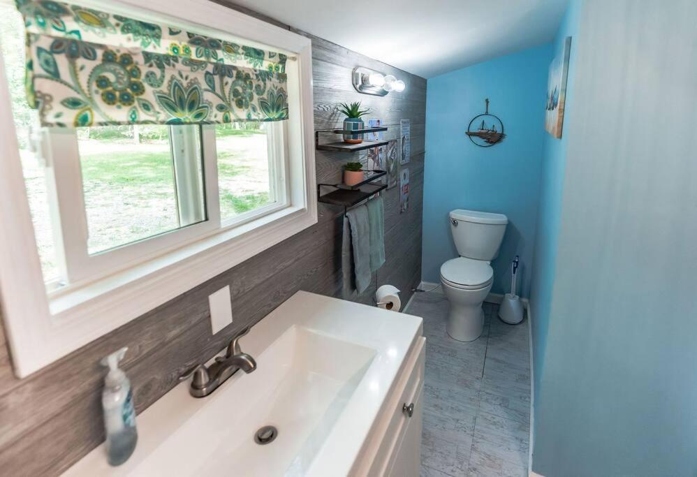 Big Blue Lake Cottages, Llc - Cottage #5 Holton Екстериор снимка